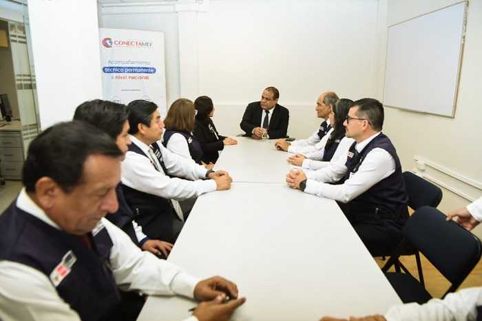 MEF: más de 26 mil funcionarios públicos a nivel nacional recibieron asistencia técnica de los CONECTAMEF en primer