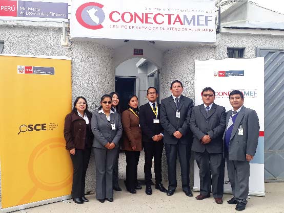 ESPECIALISTAS DEL CONECTAMEF PARTICIPARON EN MUNI EJECUTIVO DEL BICENTENARIO EN AYACUCHO 